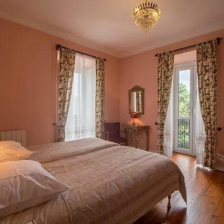 Do Bonjardim Farm stay *
